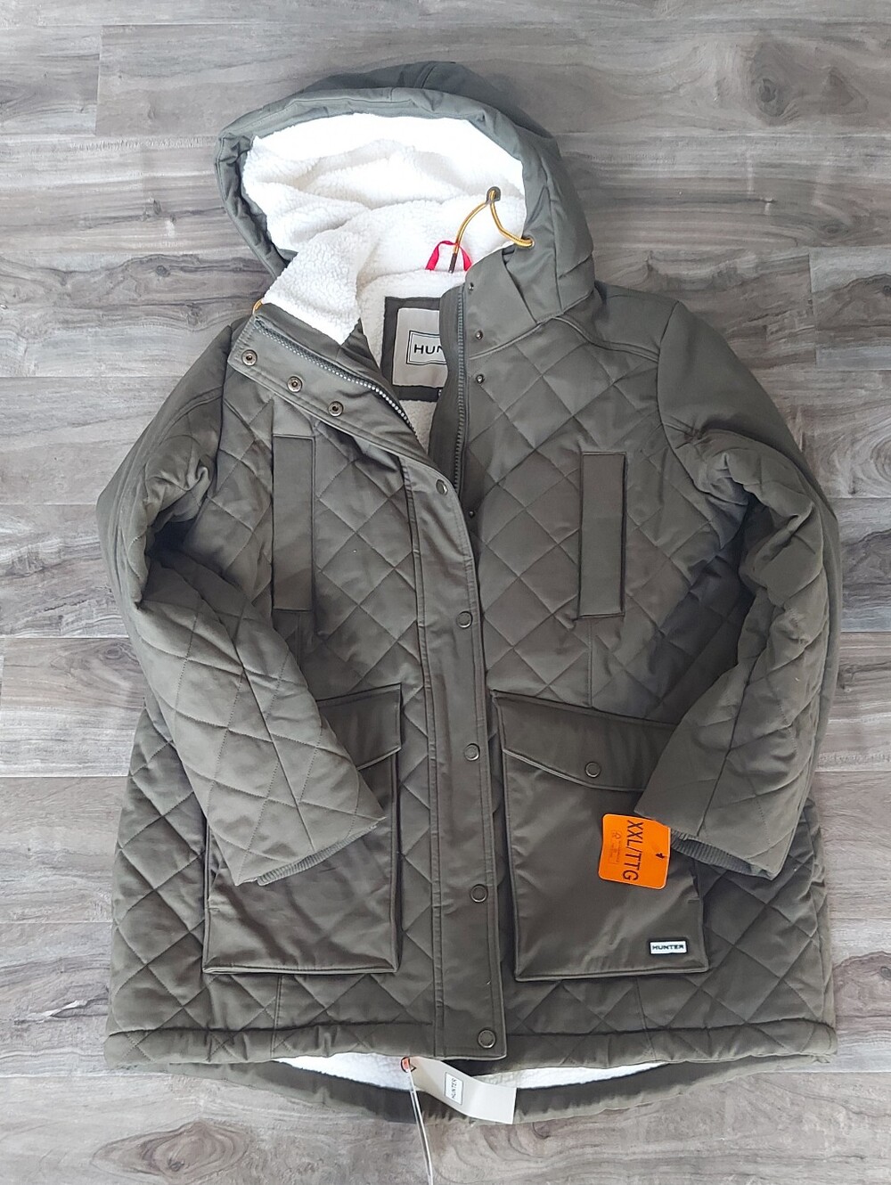 Hunter Quilted Hooded Puffer Jacket in Olive